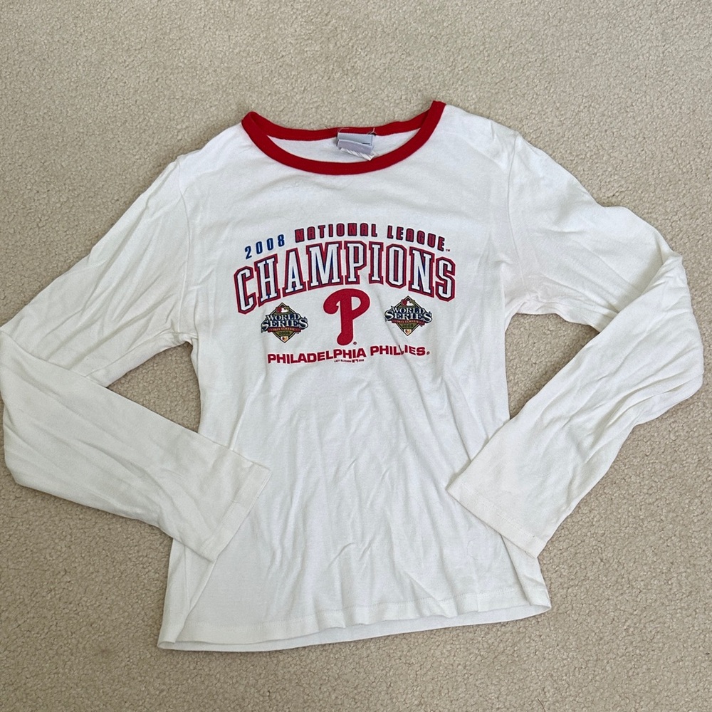 Philadelphia Phillies Long Sleeved Tee 🔔 ⚾️